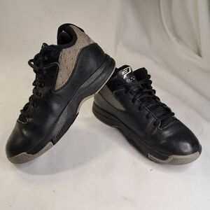Jordan's black & gray mid-Top sneakers little kids size 11